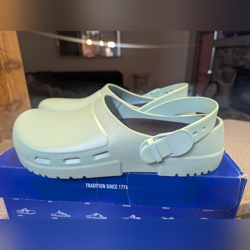 Light Sage Birkenstock